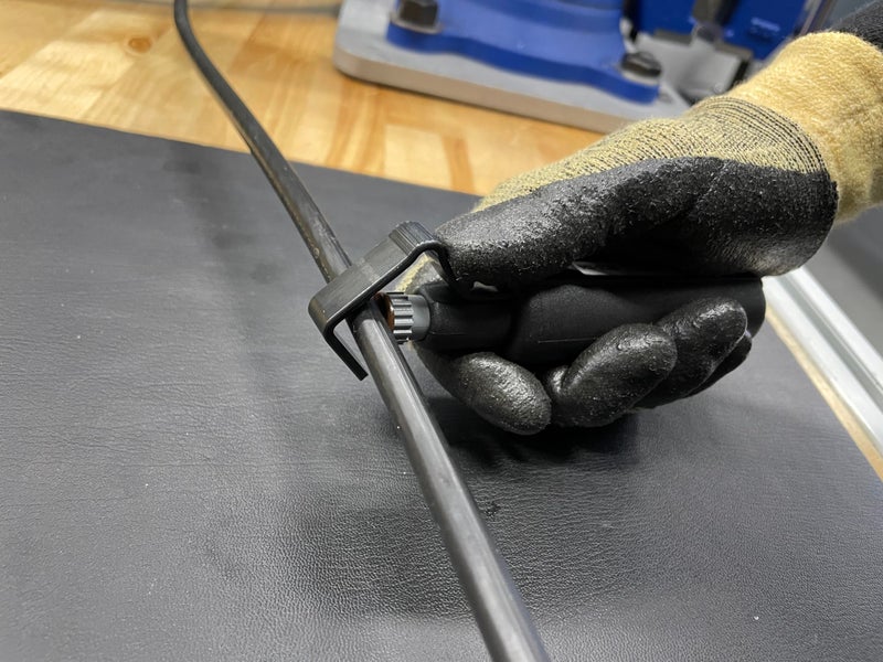Miller RCS-114 Hard Cable Jacket Strippers for Professional Technicians, Electricians, and Installers, Easily Portable Tool, 3.5 Ounces - Image 5